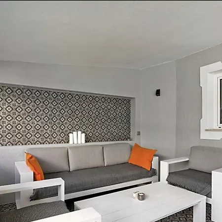 Pardal Villa *
