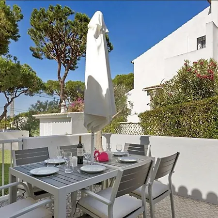Pardal Villa *